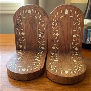 Wooden bookends